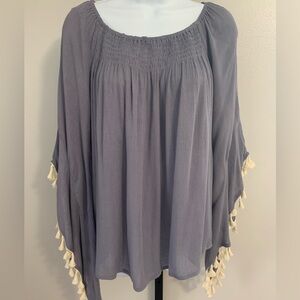 NWT Umgee Gray and Cream Smocked Blouse with Relaxed Sleeves